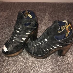 Freebirds Wedges
